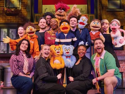 Avenue Q - Photo 1
