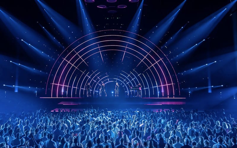 Tickets to ABBA Voyage Concert with Express Coach Round-Trip Transfers from London